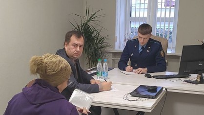 Когда увольнять временного работника при выходе «декретницы»?